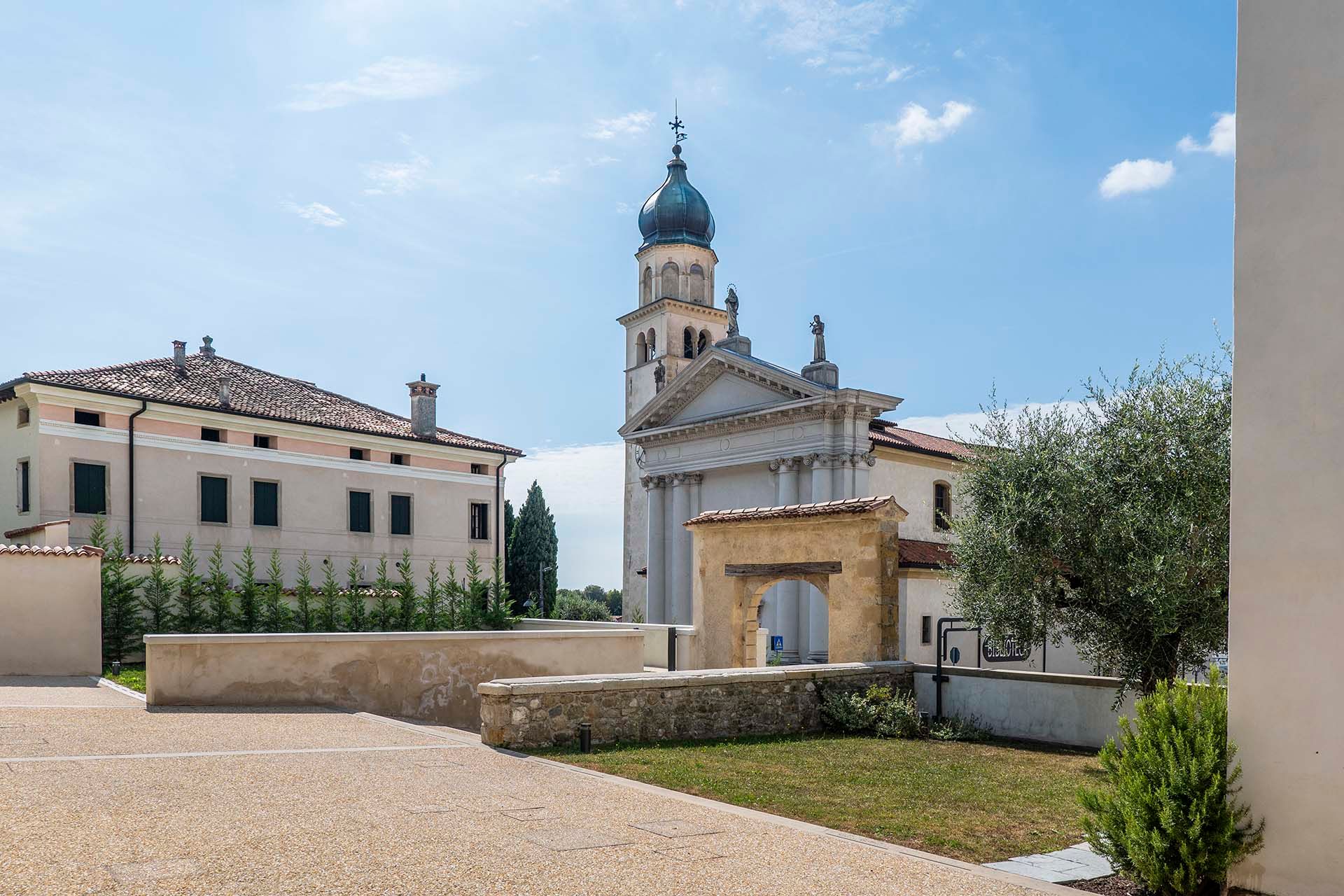 Foto realizzazione area verde per committente Comune di Tarzo