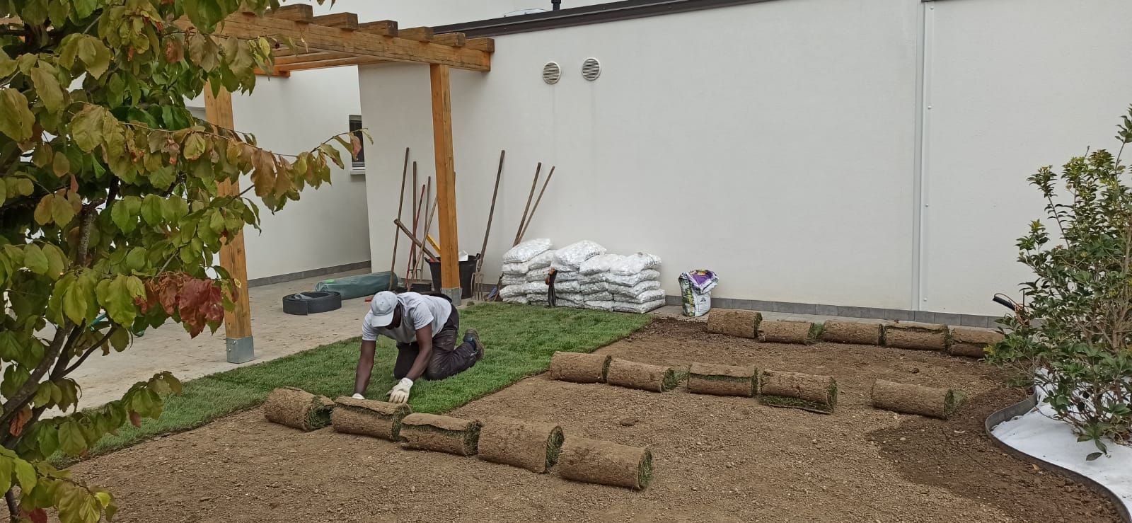 Foto realizzazione giardino privato a Sacile